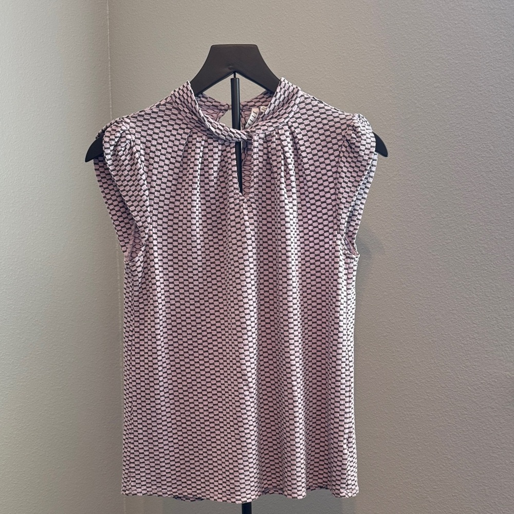 Elle Sleeveless Top - Black and White